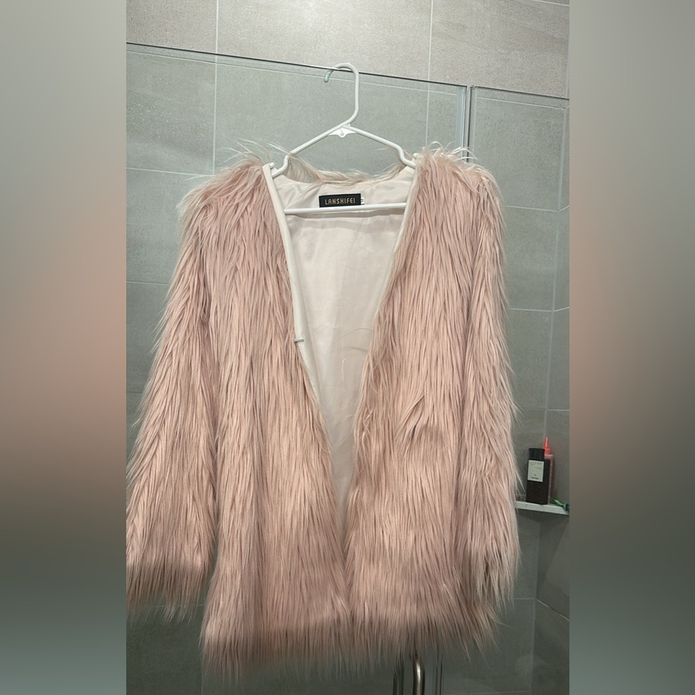 Lush Shaggy Faux Fur Coat in Blush